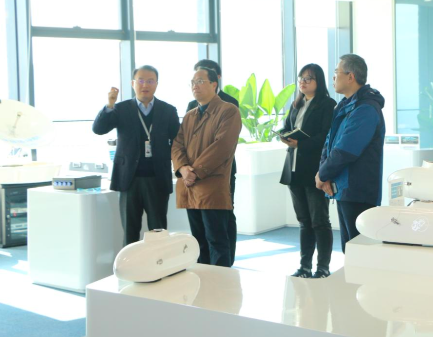 無錫市生態環境局領導一行蒞臨普適導航就“低空域巡查系統”開展專項調研(圖1)
