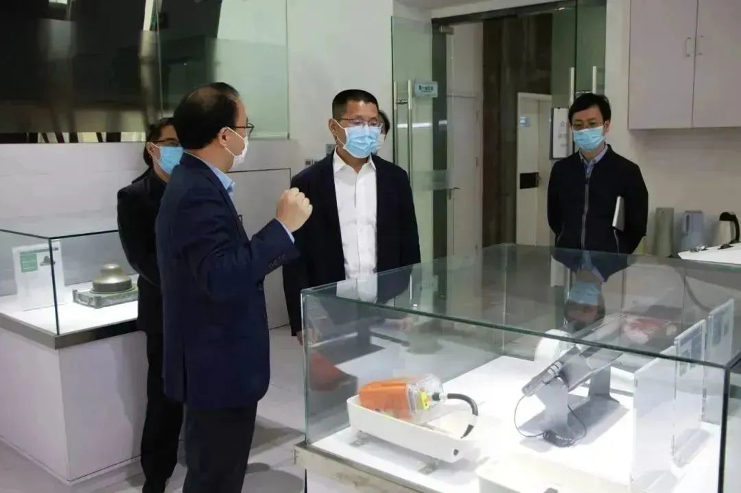 上海市政府辦公廳 上海市大數據中心領導蒞臨普適考察調研 讓大數據為智慧城市建設插上翅膀(圖2)