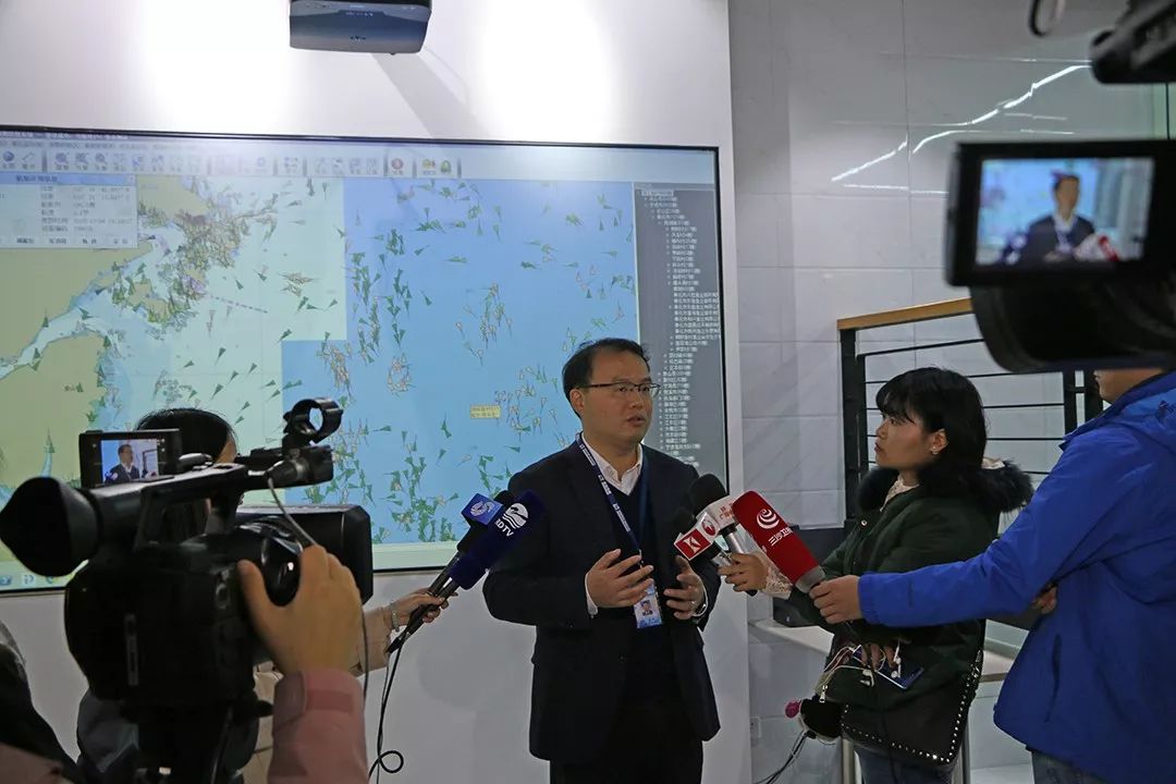 【奮進新時代·改革開放40年全媒大調研】—全國多家媒體走進普適導航(圖1)