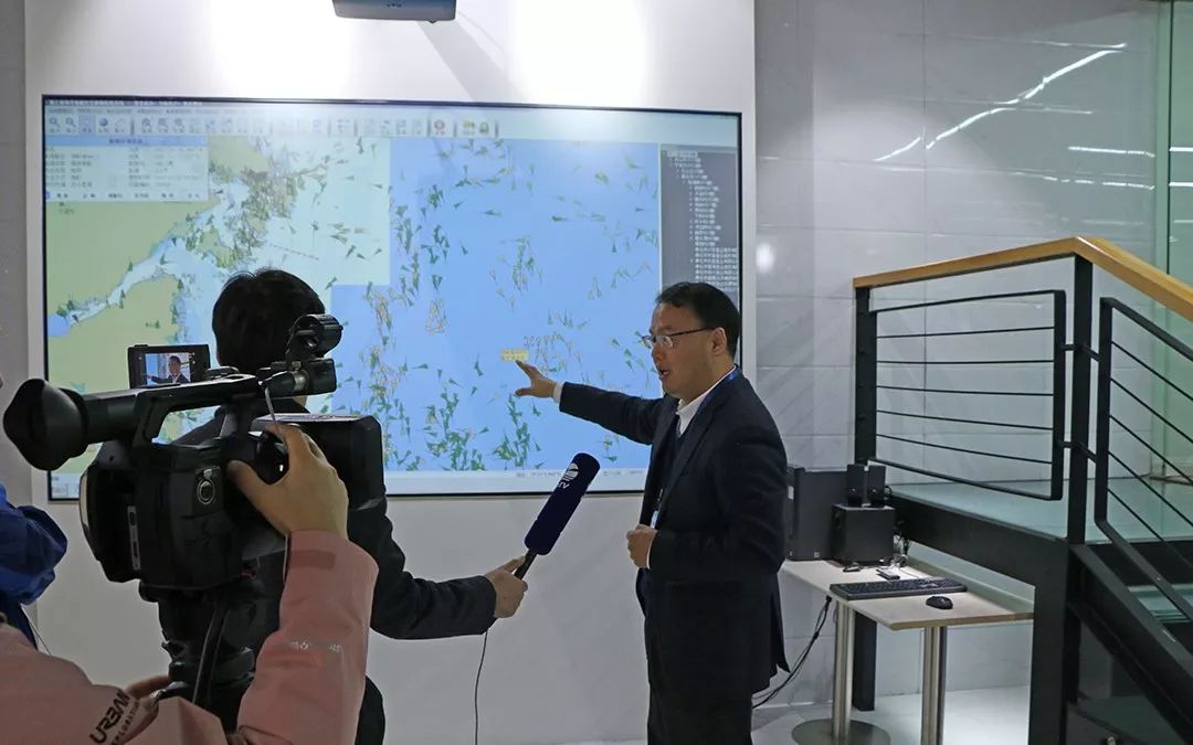 【奮進新時代·改革開放40年全媒大調研】—全國多家媒體走進普適導航(圖2)